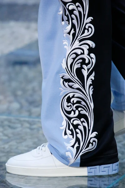 Look 26